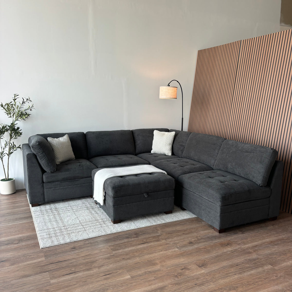 Thomasville Tisdale 6-Piece Modular Sectional