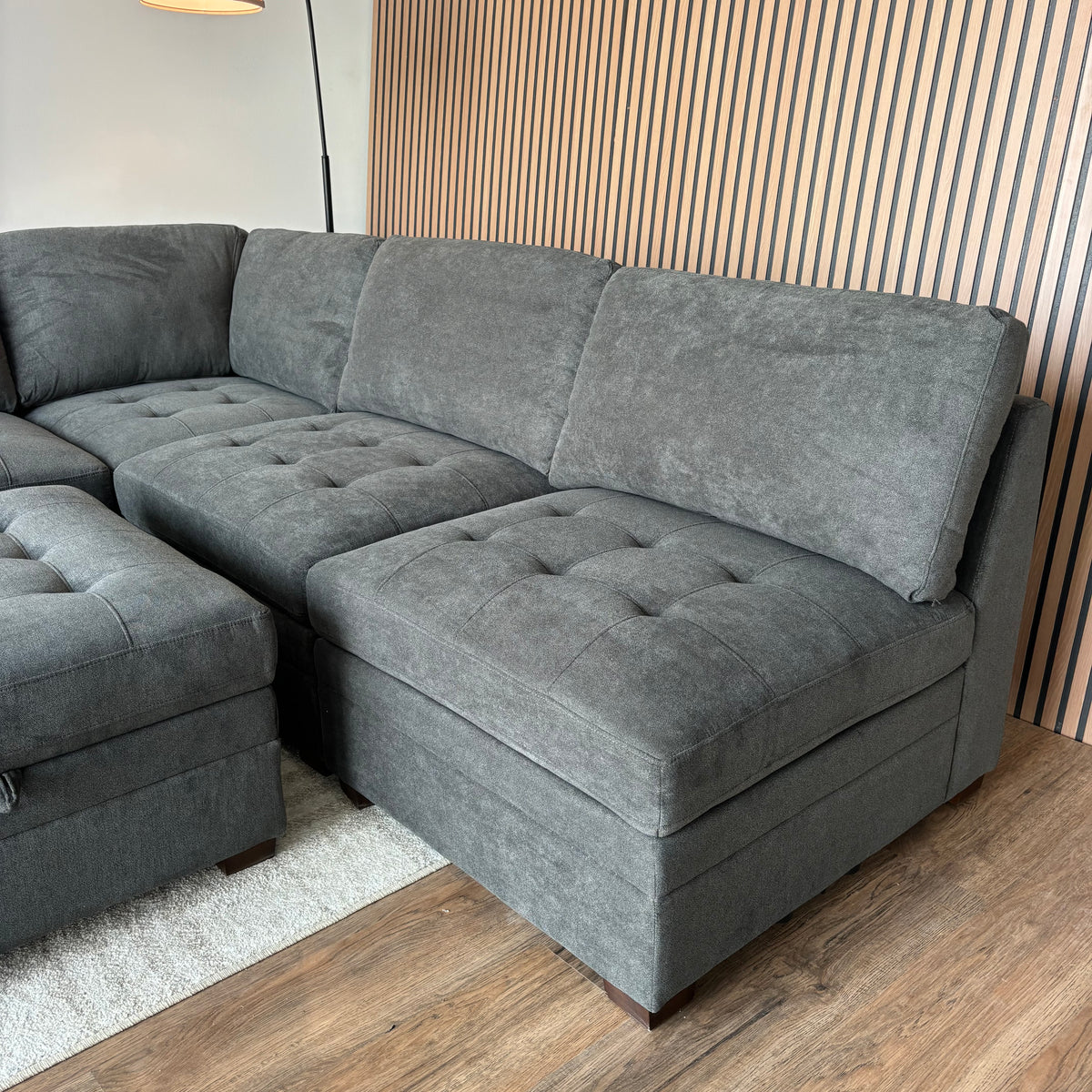 Thomasville Tisdale 6-Piece Modular Sectional