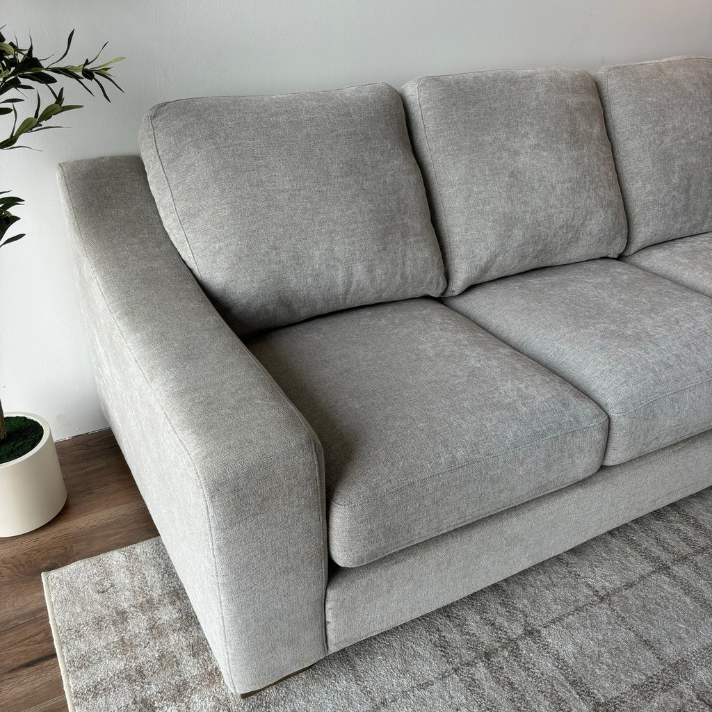 Thomasville Dillard Reversible Chaise Sofa