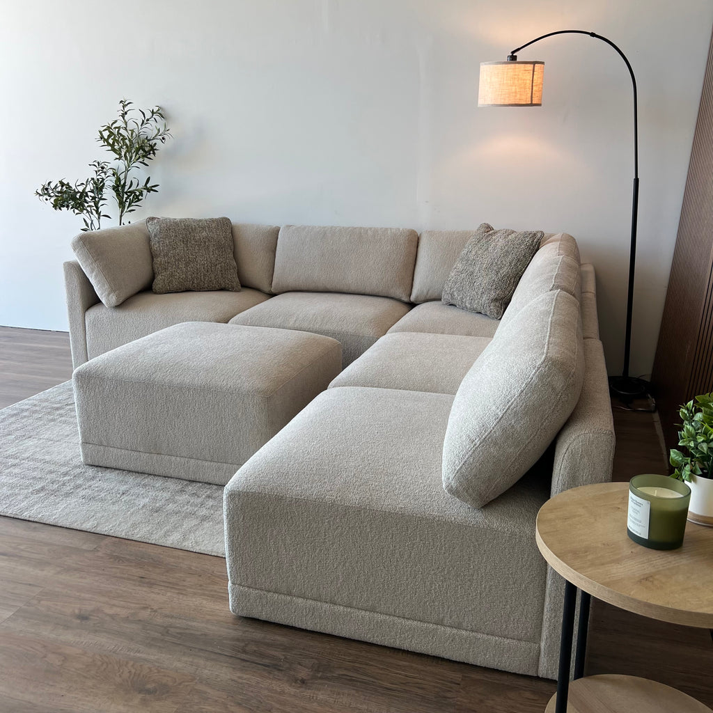 Thomasville Fallon 6-Piece Modular Sectional Couch
