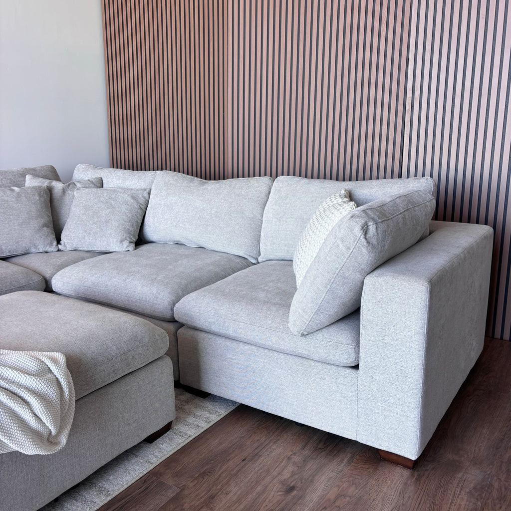 Thomasville Lowell 6-Piece Modular Sectional — Like New