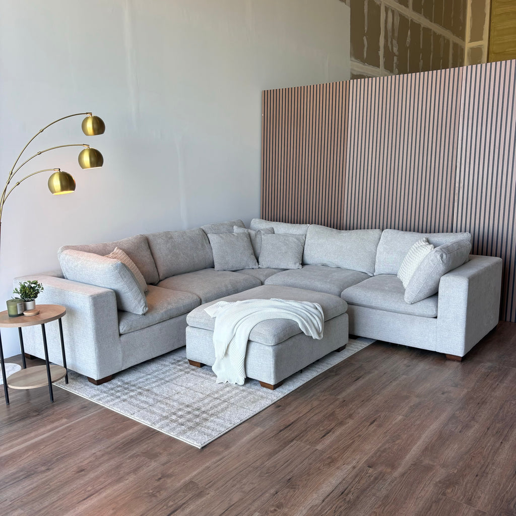 Thomasville Lowell 6-Piece Modular Sectional — Like New