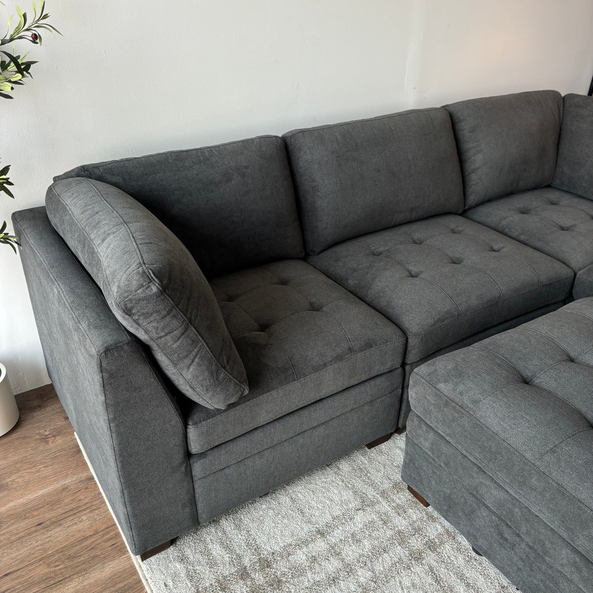 Thomasville Tisdale 6-Piece Modular Sectional
