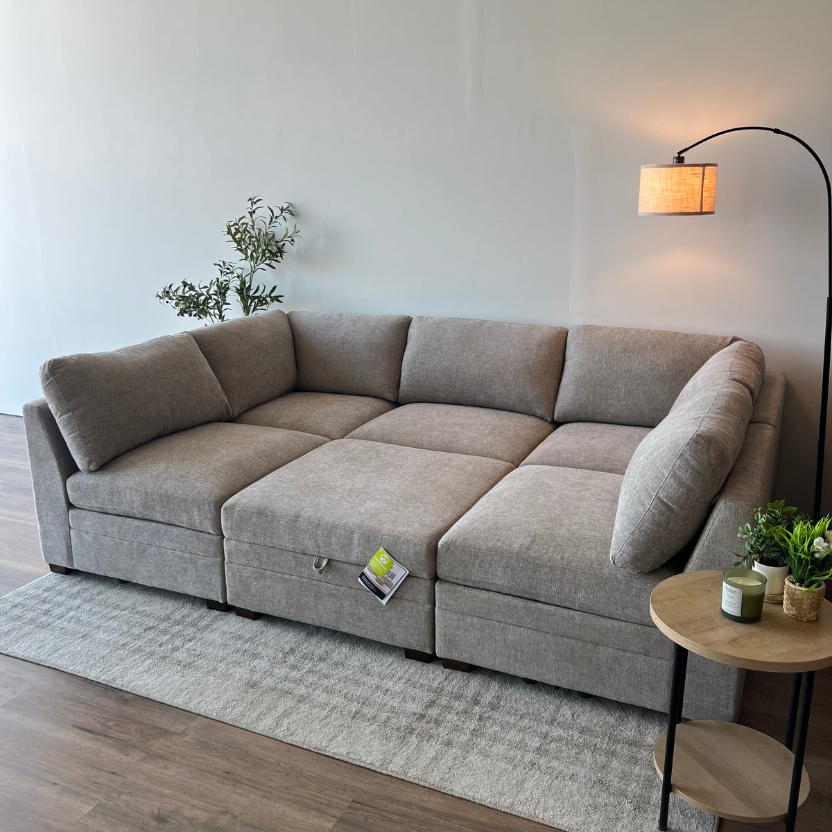 New Thomasville Tinsdale 6-Piece Modular Sectional Couch
