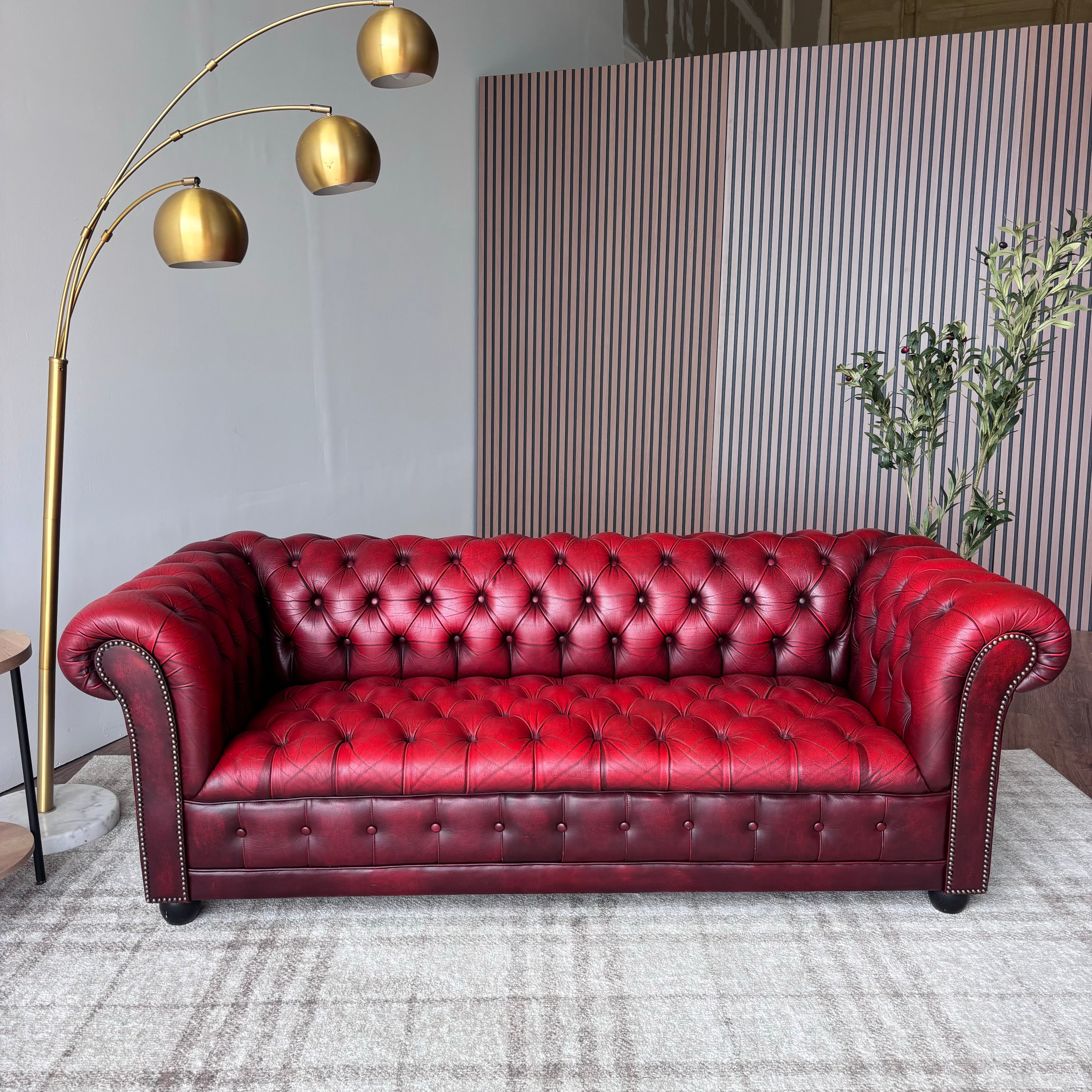 Vintage Tufted Leather Chesterfield Sofa in Burgundy