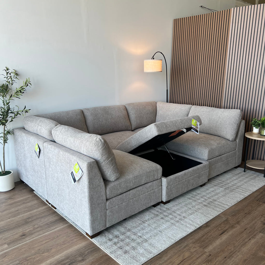 New Thomasville Tinsdale 6-Piece Modular Sectional Couch