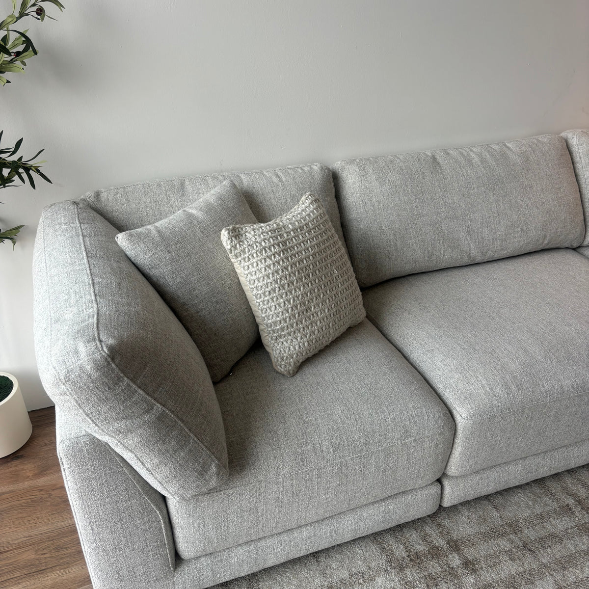Aiden & Ivy Dayna 4-Piece Modular Sectional