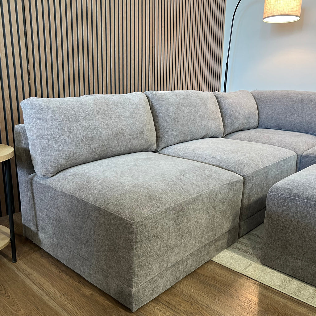 New Thomasville Fallon Modular 6pc Sectional Couch