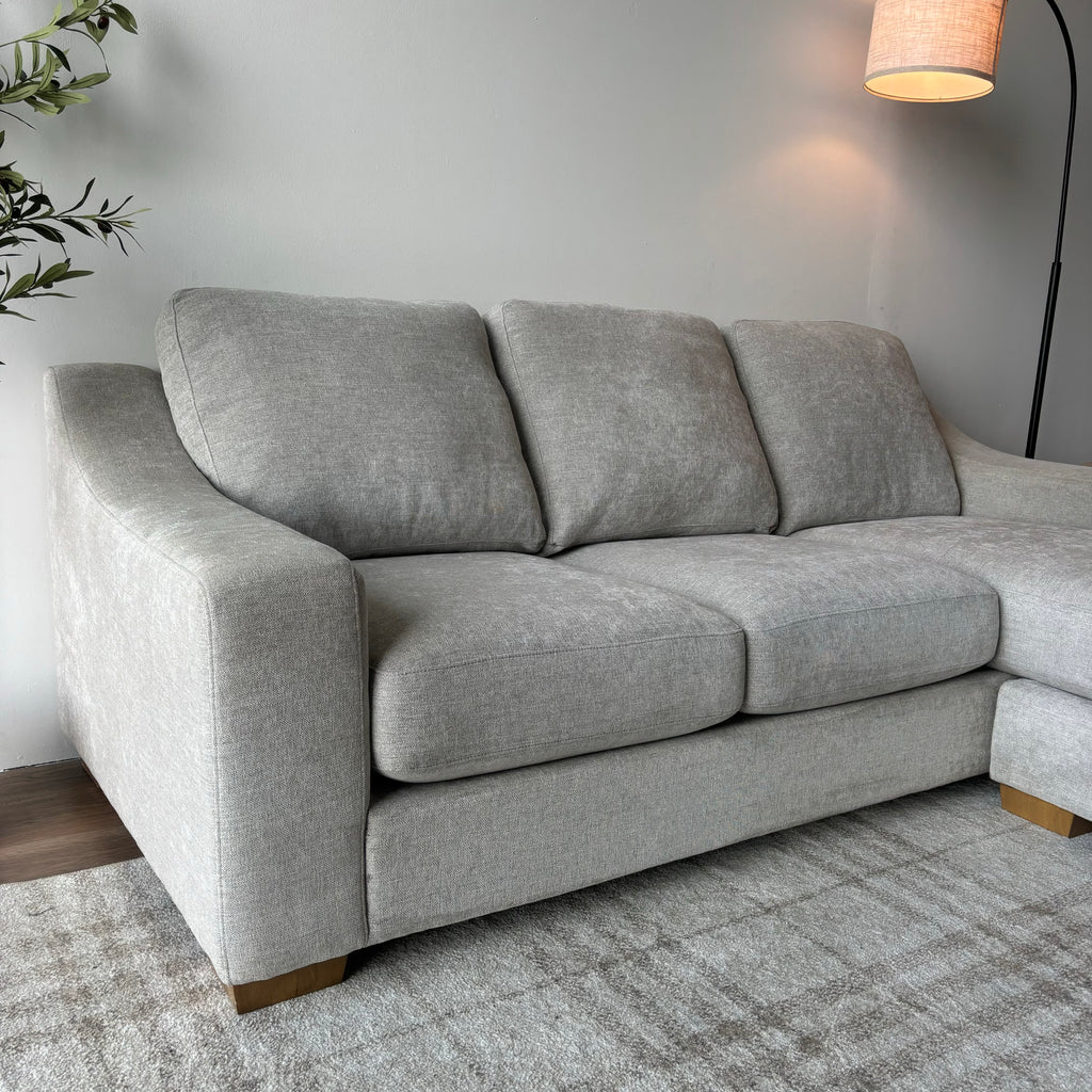Thomasville Dillard Reversible Chaise Sofa