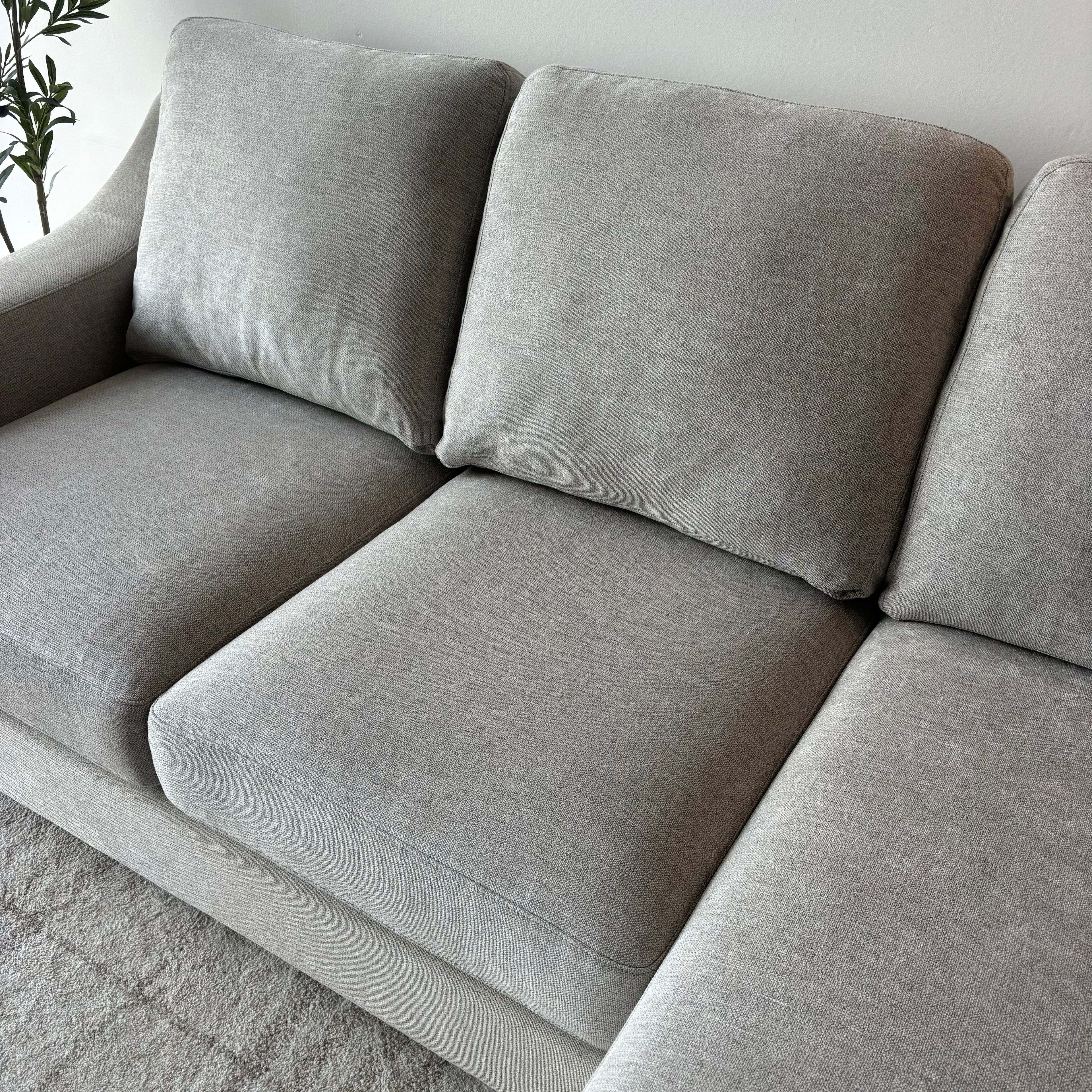 Thomasville Dillard Reversible Chaise Sofa