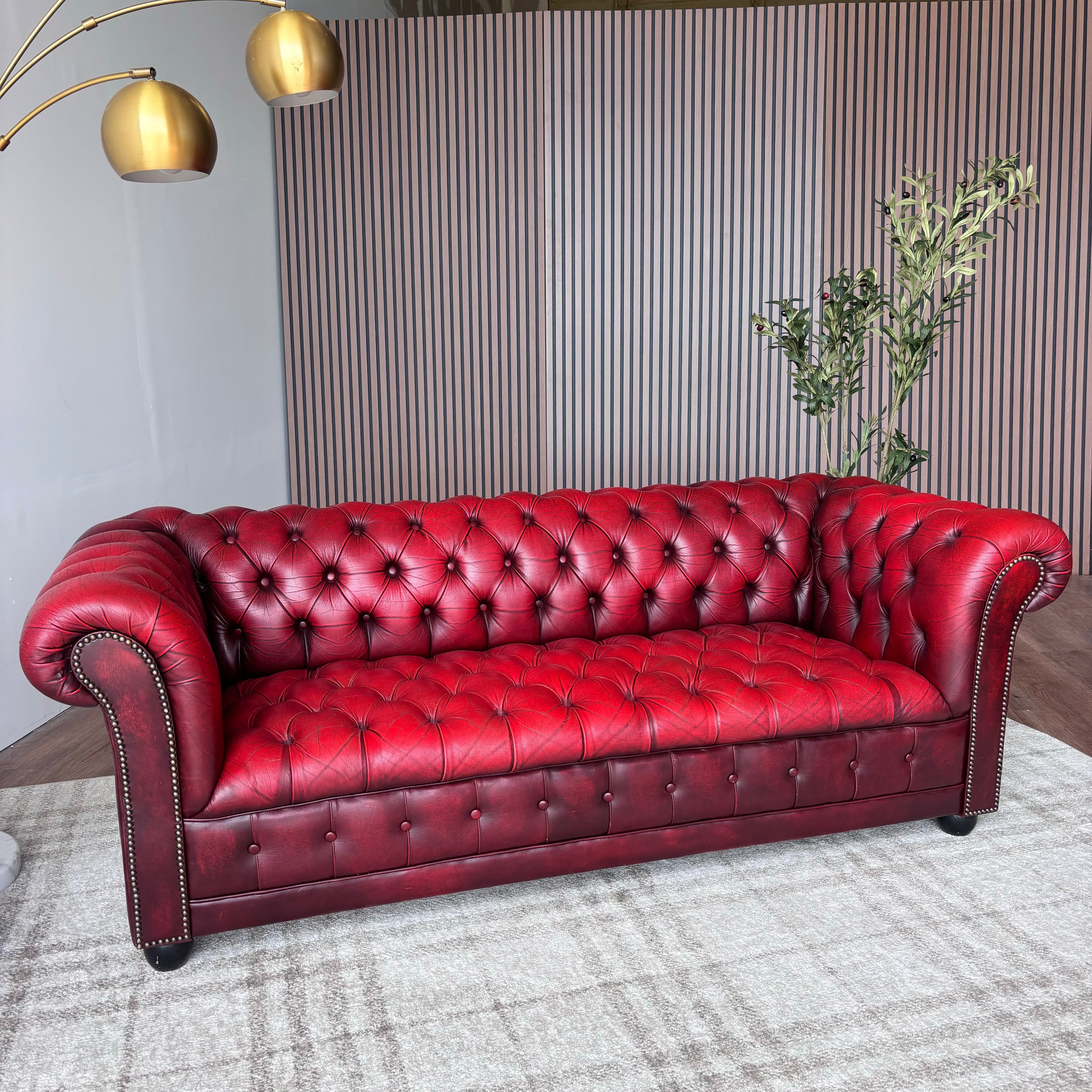Vintage Tufted Leather Chesterfield Sofa in Burgundy