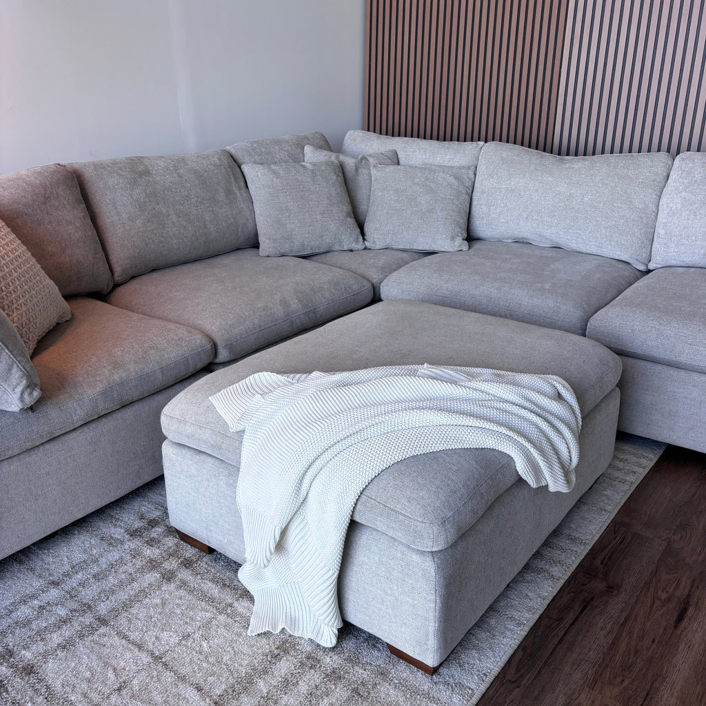Thomasville Lowell 6-Piece Modular Sectional — Like New