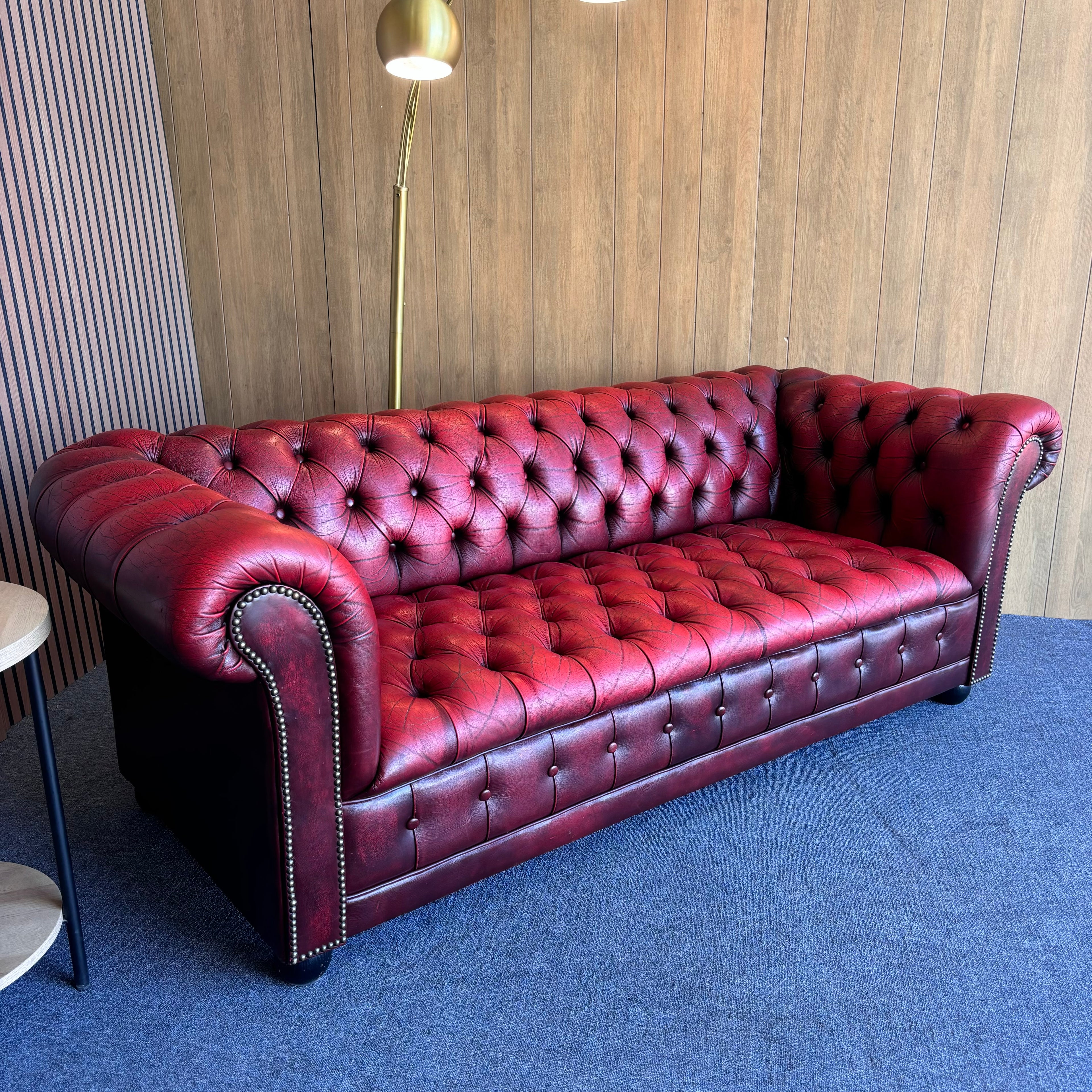 Vintage Tufted Leather Chesterfield Sofa in Burgundy