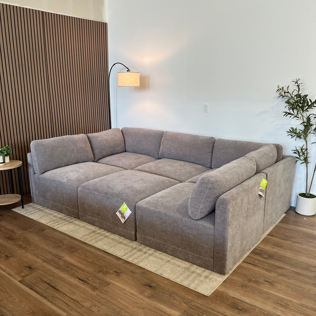 New Thomasville Fallon Modular 6pc Sectional Couch