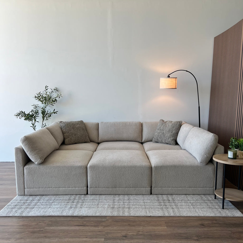 Thomasville Fallon 6-Piece Modular Sectional Couch