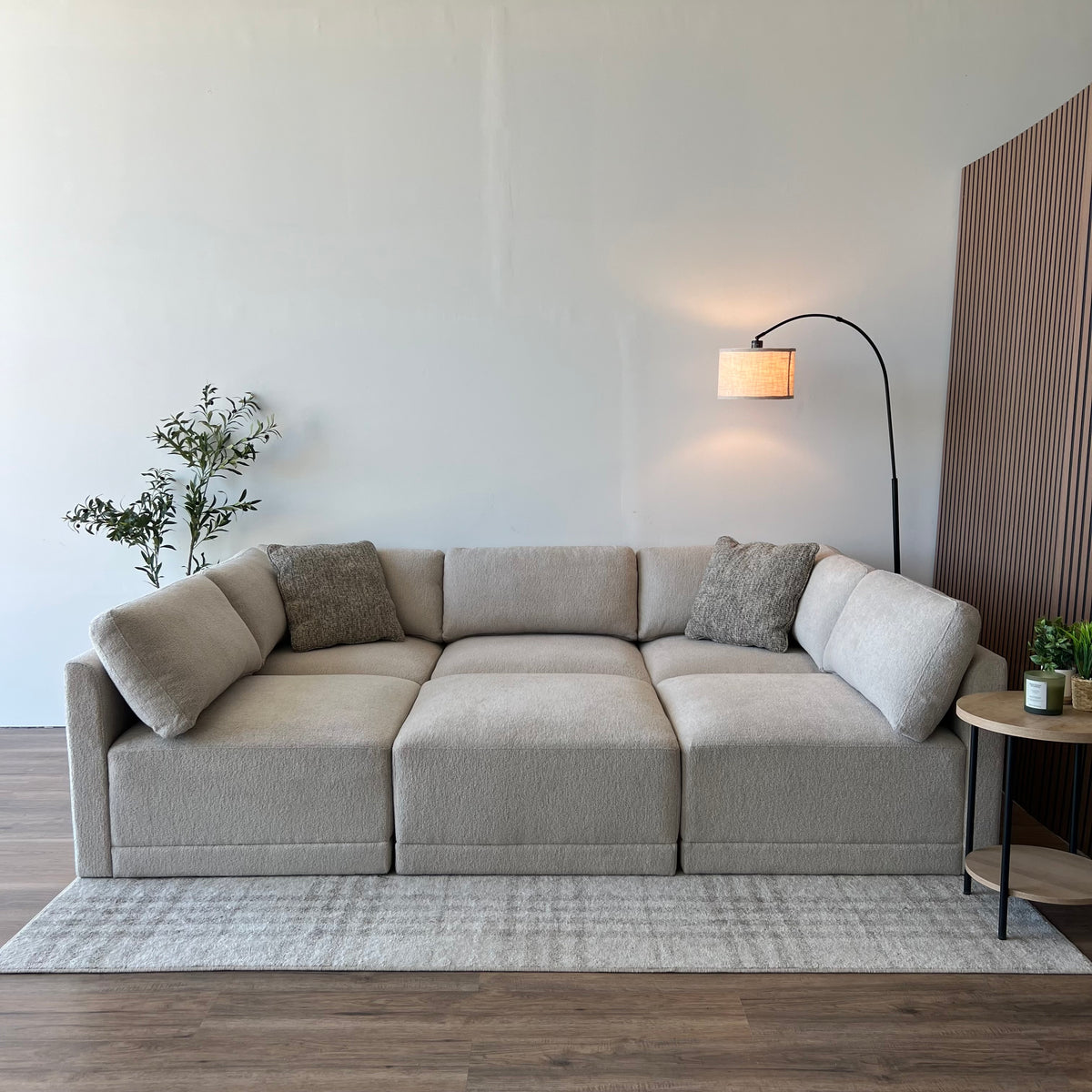Thomasville Fallon 6-Piece Modular Sectional Couch